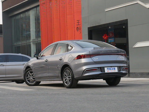 National VI BYD QIN PLUS 2021 EV DM-I 55KM 1.5L 81kW 4 deuren 5 zitplaatsen sedan