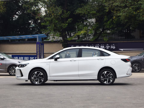 BEIJING EU5 Elektrische compacte auto met 4 deuren en 5 zitplaatsen