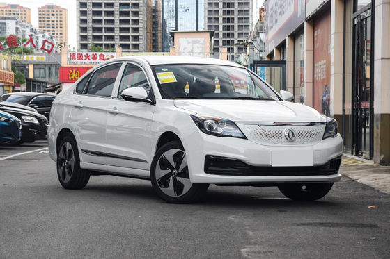 Dong Feng E70 Chinese elektrische taxi voor online rit Hailing batterijduur 400KM