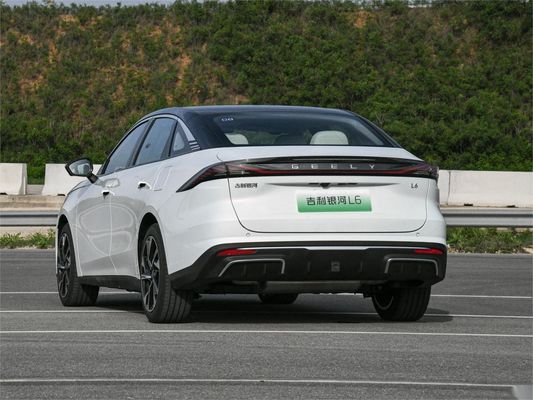 Geely Galaxy L6 Chinese Electric Sedan Plug In Hybrid Sedans 1370KM L2 Geassisteerd rijden
