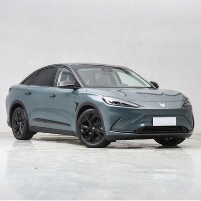 ARCFOX αS Chinese elektrische sedan Autonomous Driving met Huawei