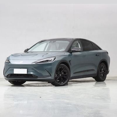 ARCFOX αS Chinese elektrische sedan Autonomous Driving met Huawei