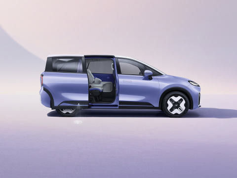 ARCFOX Koala Chinese elektrische sedan Kleine MPV L2 Geassisteerd rijden