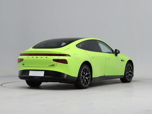 Xpeng P7 Chinese EV Cars Nieuwe energie sedan 4 deuren 5 zitplaatsen aandrijving