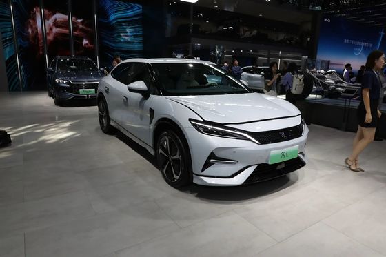 BYD's New Generation Pure Electric SUV SONG L 550KM-662KM Range Interieur Look
