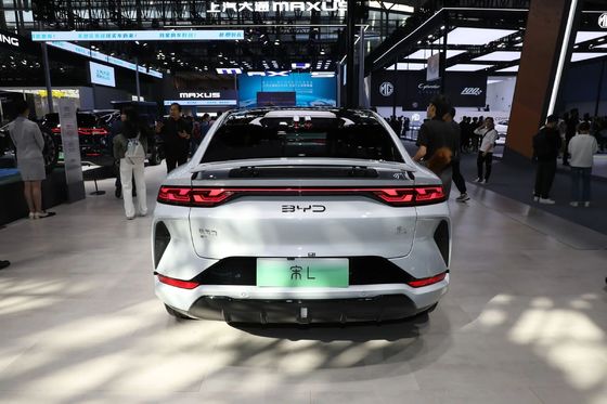 BYD's New Generation Pure Electric SUV SONG L 550KM-662KM Range Interieur Look