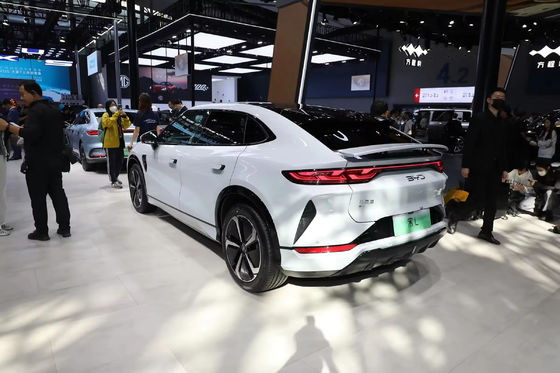 BYD's New Generation Pure Electric SUV SONG L 550KM-662KM Range Interieur Look