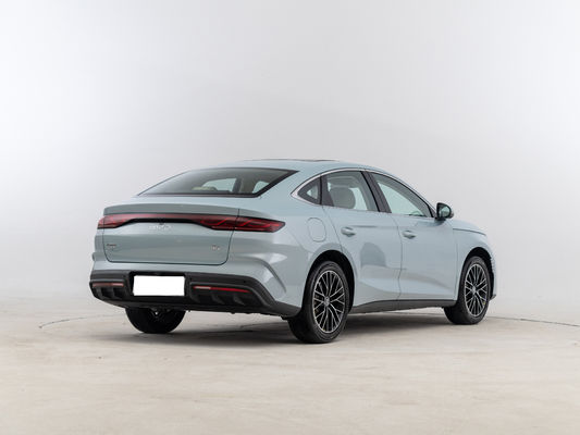 BYD Qin L, D-mi 5.0 technologie, breed bereik 2000KM+. De PHEV met het langste bereik in China.