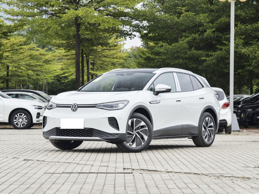 De 2024 Volkswagen ID.4 CROZZ, bereik 442 km-600 km.