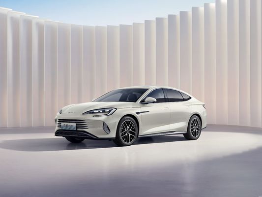 2025 BYD-SEAL 07 DM-i Intelligent Drive uitgerust met 5e generatie BYD Dmi technologie.