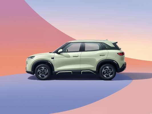 2025 BYD Yuan UP. heeft nieuwe slimme rijfuncties. zuiver elektrisch bereik van 301KM-401KM. beste prijs-kwaliteit verhouding.