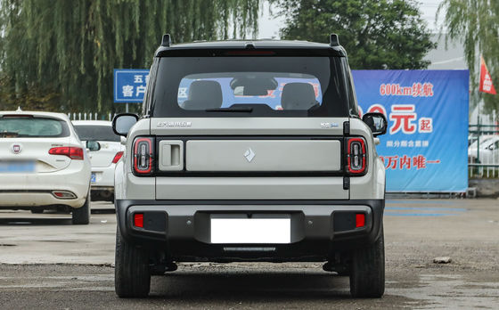 De Baojun Yueye Plus is een Chinese elektrische auto met een kenmerkend vakvormig ontwerp, met een CLTC-bereik van 401 km.een uitzonderlijke prijs-kwaliteitverhouding bieden
