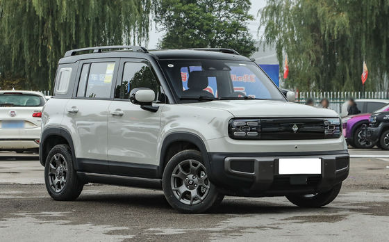 De Baojun Yueye Plus is een Chinese elektrische auto met een kenmerkend vakvormig ontwerp, met een CLTC-bereik van 401 km.een uitzonderlijke prijs-kwaliteitverhouding bieden