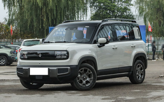 De Baojun Yueye Plus is een Chinese elektrische auto met een kenmerkend vakvormig ontwerp, met een CLTC-bereik van 401 km.een uitzonderlijke prijs-kwaliteitverhouding bieden