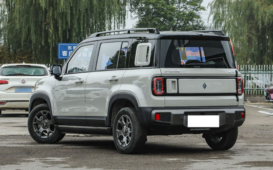 De Baojun Yueye Plus is een Chinese elektrische auto met een kenmerkend vakvormig ontwerp, met een CLTC-bereik van 401 km.een uitzonderlijke prijs-kwaliteitverhouding bieden