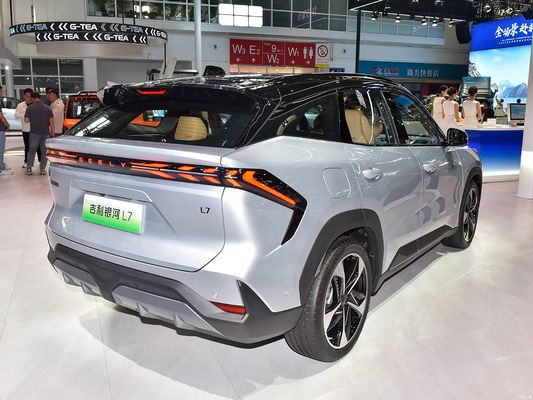 Geely Galaxy L7, aangedreven door 1.5L en 1.5T motoren, met een gecombineerd bereik van 1.370km en een puur elektrisch bereik van 115km. een kosteneffectieve plug-in hybride SUV.