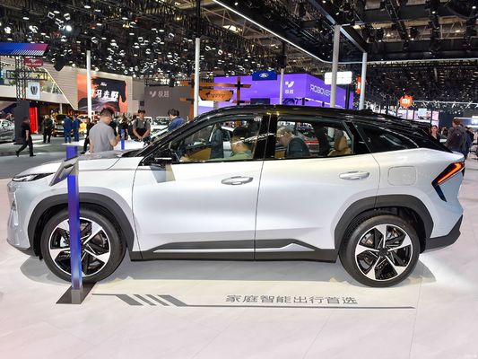 Geely Galaxy L7, aangedreven door 1.5L en 1.5T motoren, met een gecombineerd bereik van 1.370km en een puur elektrisch bereik van 115km. een kosteneffectieve plug-in hybride SUV.